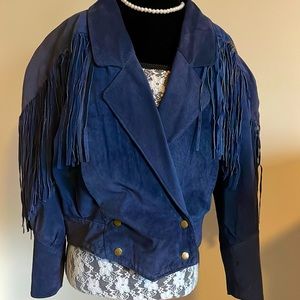 Vintage “Very Trendy” brand 80’s suede fringe button up bomber jacket.